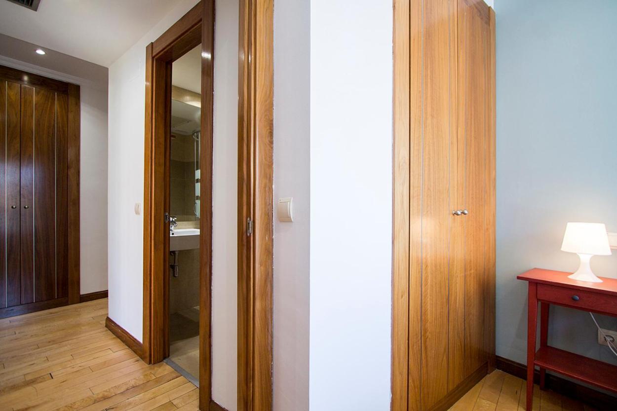 Apartamentos Adelfas มาดริด ภายนอก รูปภาพ