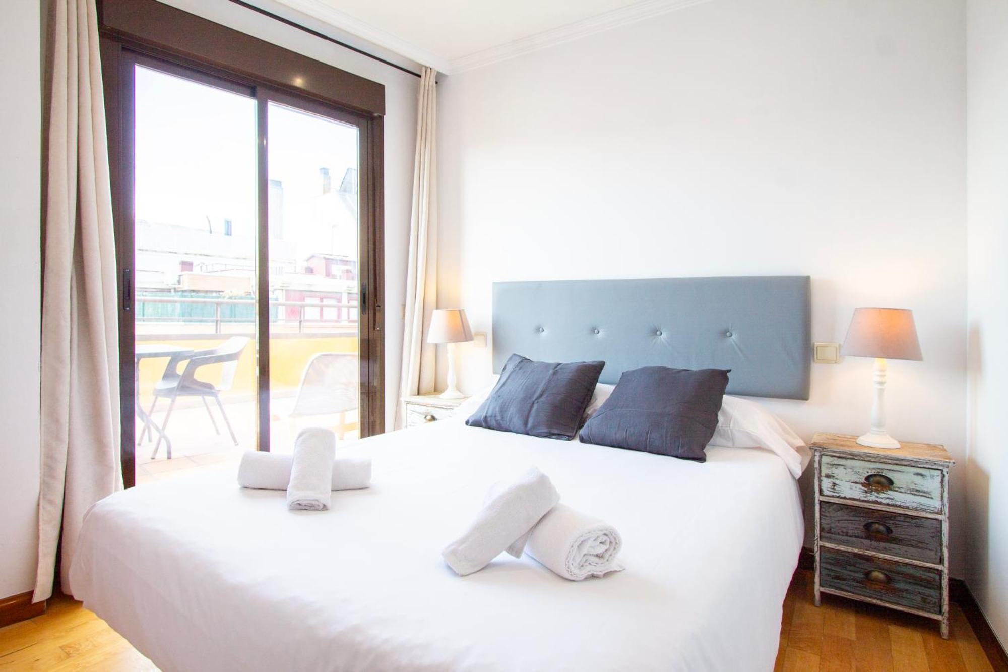 Apartamentos Adelfas มาดริด ภายนอก รูปภาพ