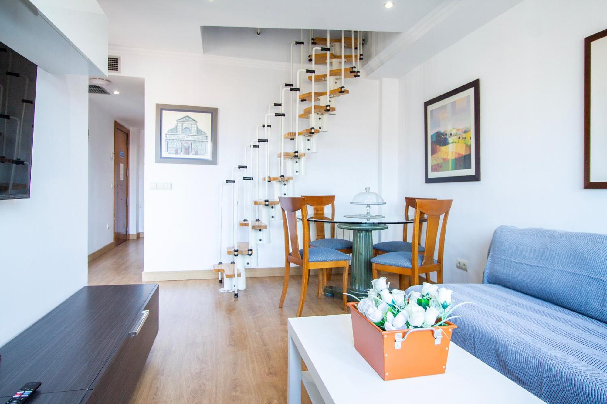 Apartamentos Adelfas มาดริด ภายนอก รูปภาพ