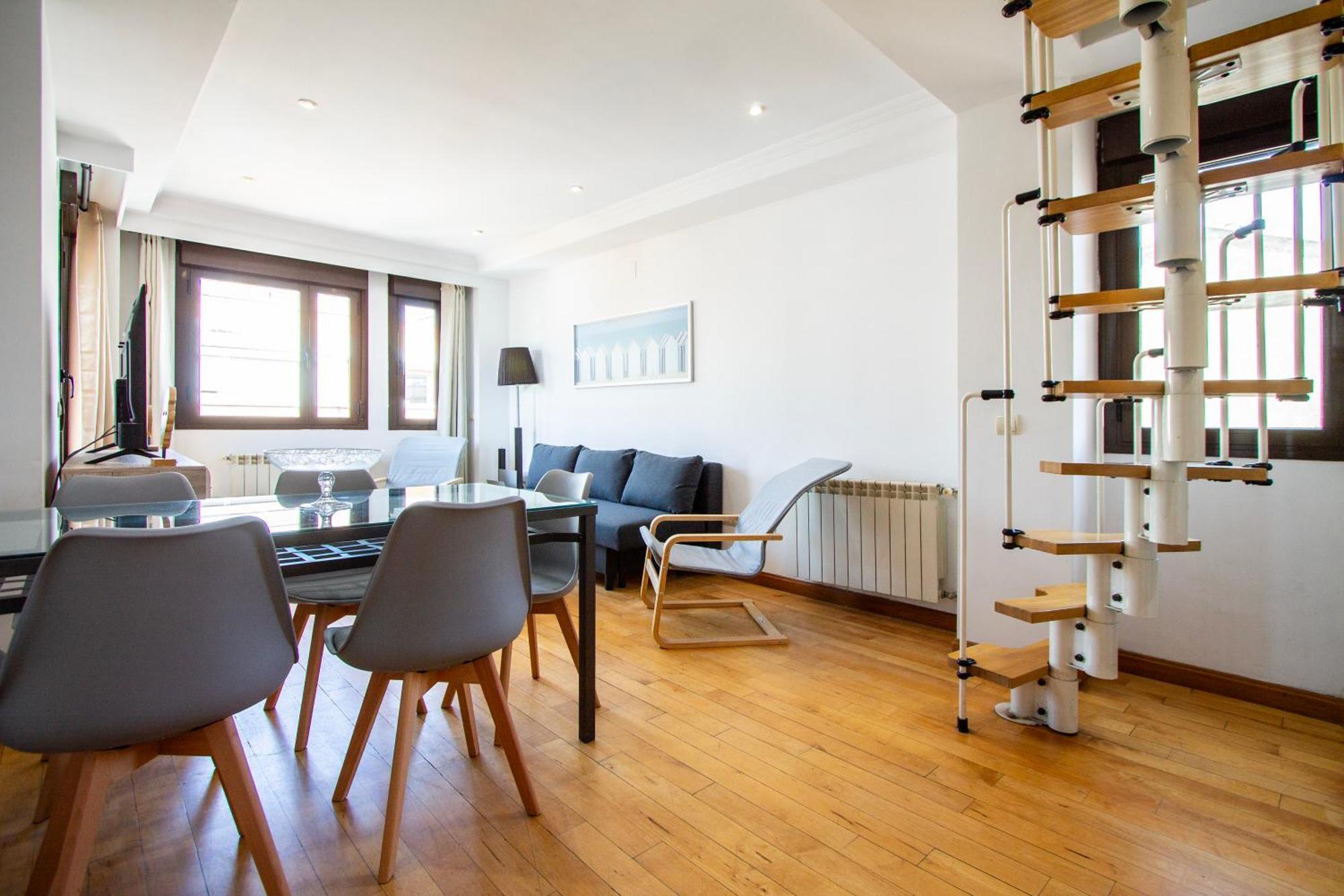 Apartamentos Adelfas มาดริด ภายนอก รูปภาพ