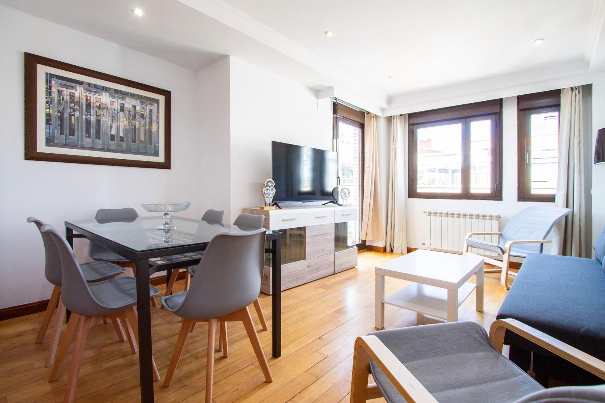Apartamentos Adelfas มาดริด ภายนอก รูปภาพ